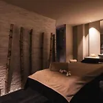 Taj-i Mah By Les Etincelles Otel 5*